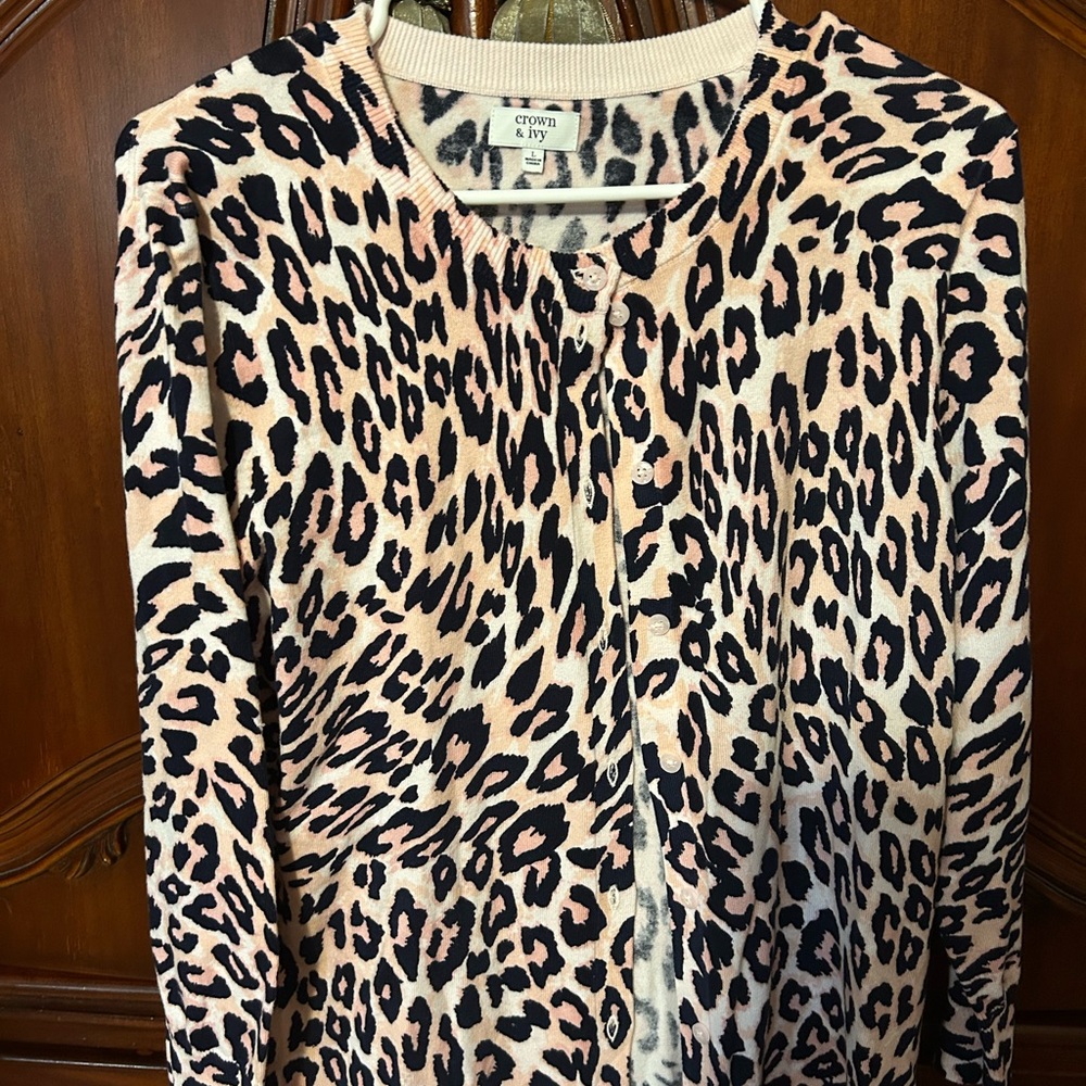Crown & Ivy Leopard Print Cardigan